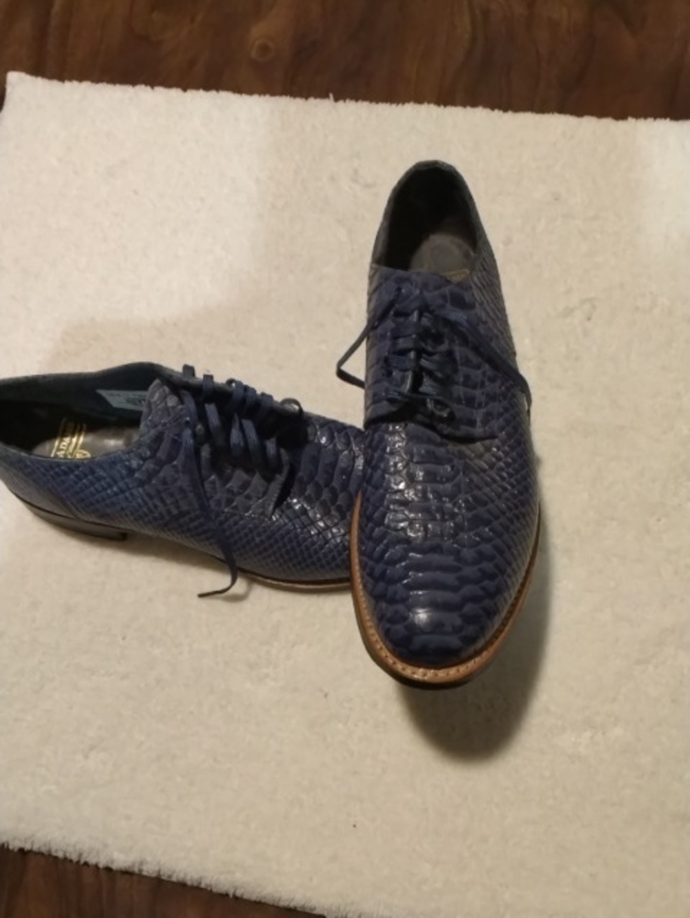 Stacy Adams Navy Blue Textured Lace-Up Oxfords